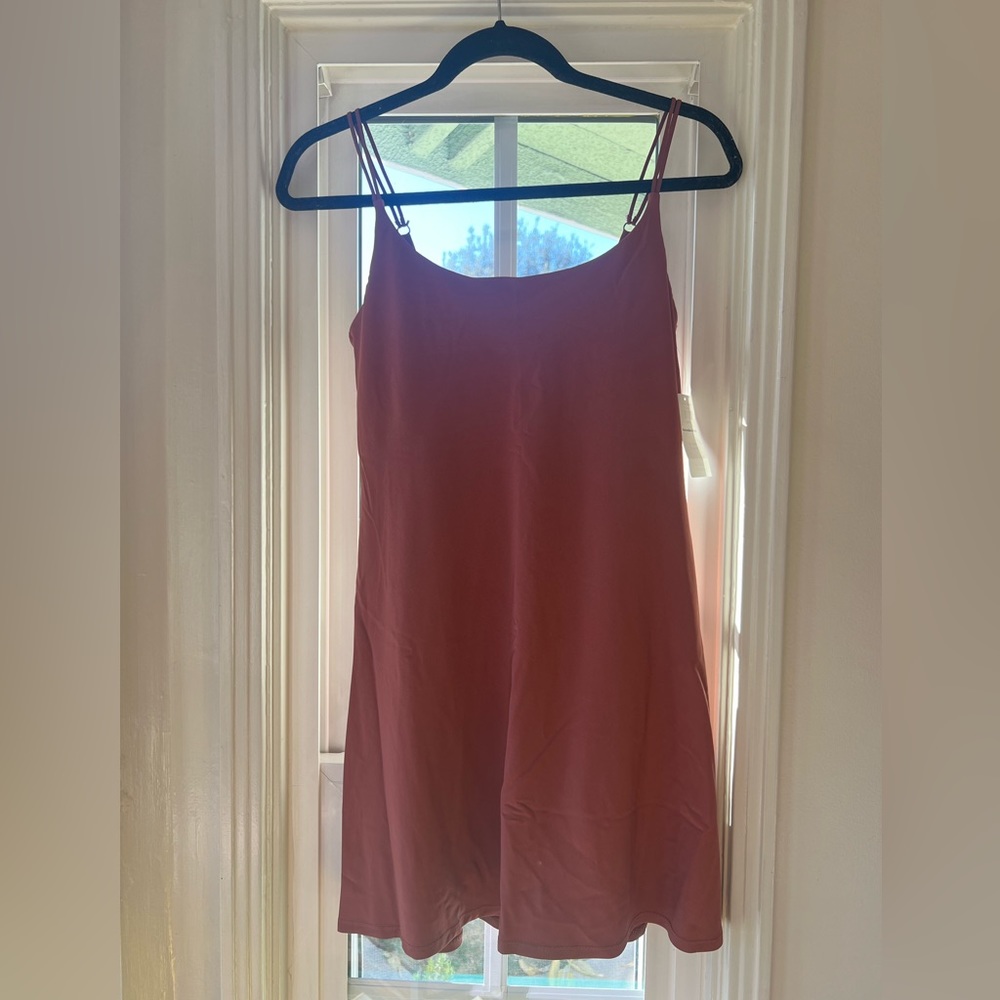 Abercrombie traveler dress. Never been worn, tags still attached!